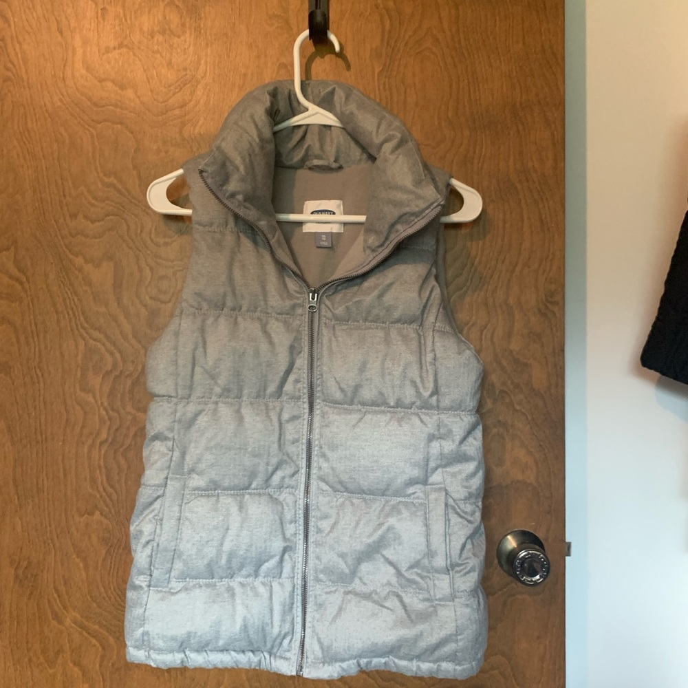 VEST ❄️3for $17